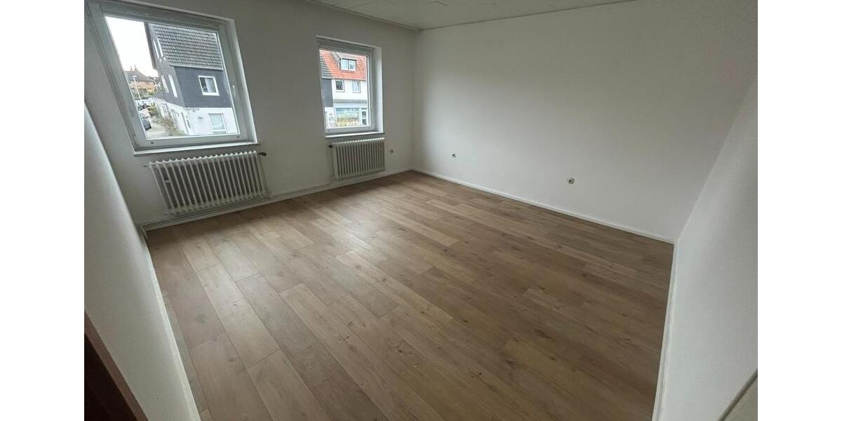 Etagenwohnung Braunschweig Broitzem - 3 Zimmer, 100 m&sup2;, 850&euro; | Angebot:24649980