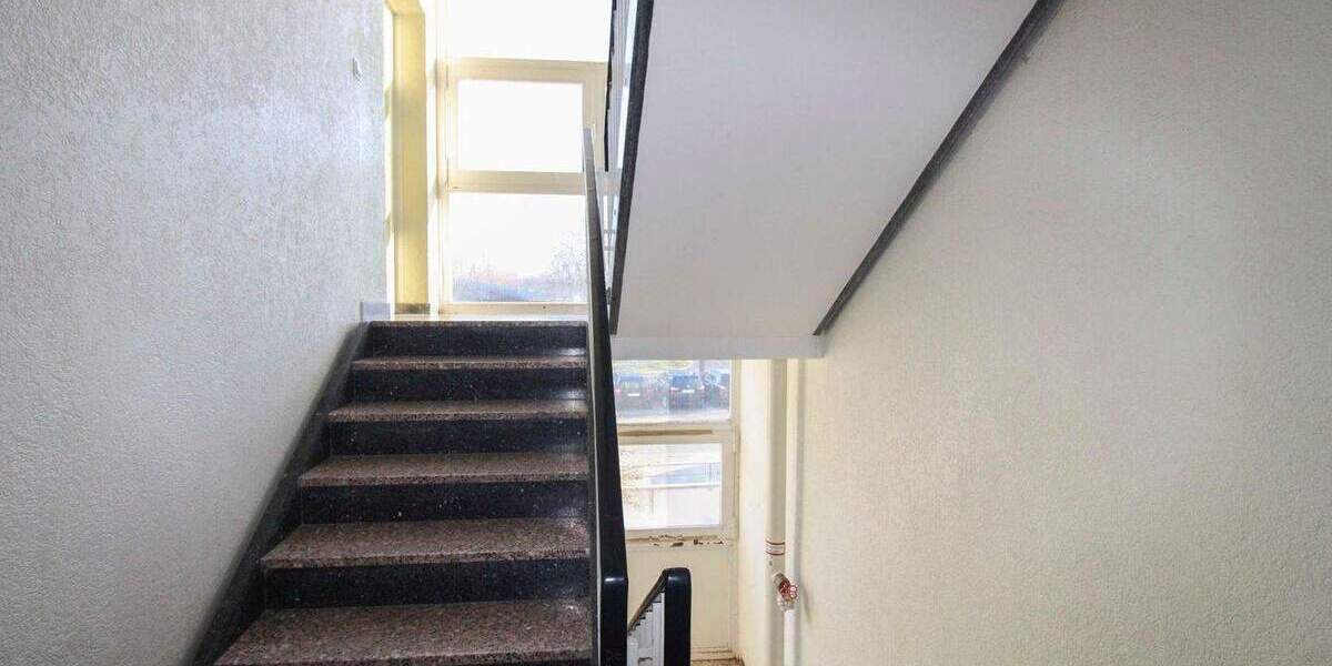 Etagenwohnung Salzgitter Lebenstedt - 4 Zimmer, 90 m&sup2;, 70.000&euro; | Angebot:25916302