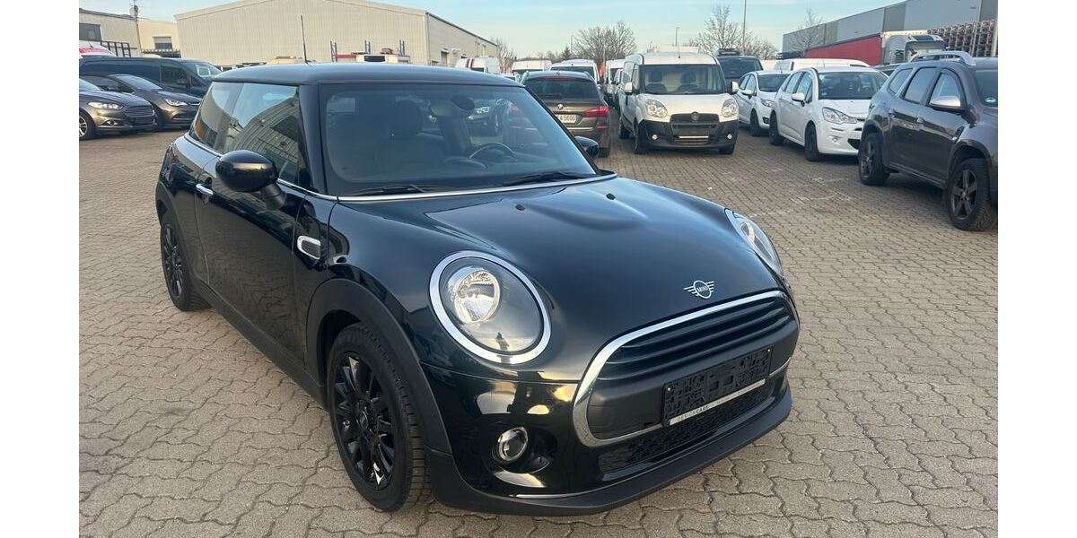 Mini ONE 246.000 km 7.190 &euro; SALZGITTER 38229