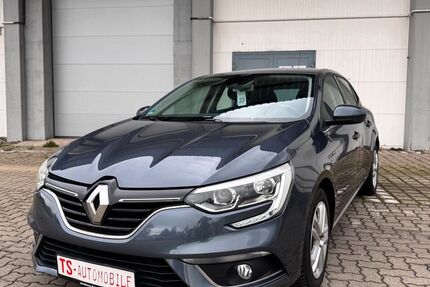 Renault Megane 54.000 km 8.990 &euro; Salzgitter 38229