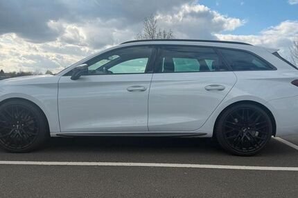 Cupra Leon 34.000 km 29.995 &euro; Schellerten 31174