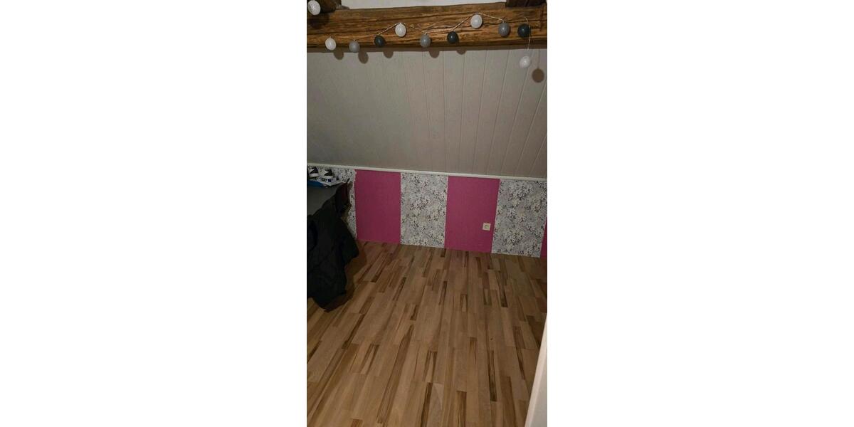 Etagenwohnung Langelsheim - 1 Zimmer, 150 m&sup2;, 1.150&euro; | Angebot:25512096