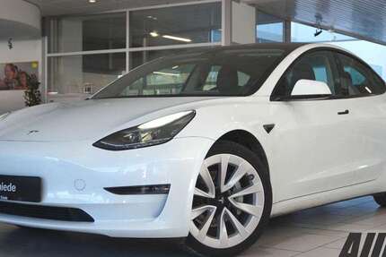 Tesla Model 3 23.350 km 31.120 &euro; Schöningen 38364