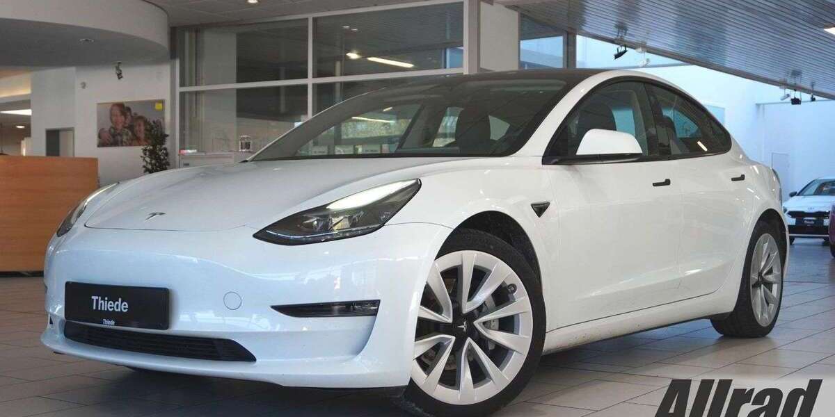 Tesla Model 3 23.350 km 31.120 &euro; Schöningen 38364