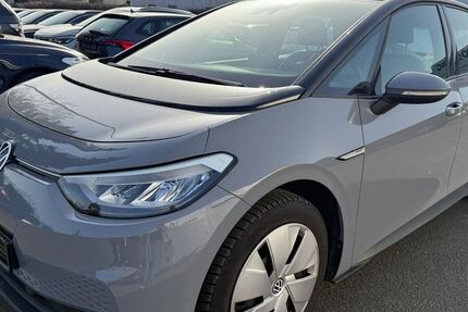 VW ID.3 140.236 km 12.990 &euro; Braunschweig 38122