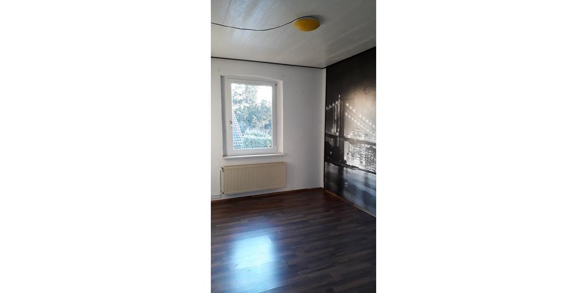 Reihenhaus Schöningen - 6 Zimmer, 180 m&sup2;, 160.000&euro; | Angebot:24982938