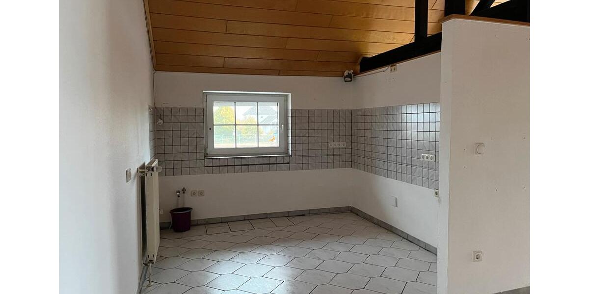 Etagenwohnung Vechelde - 3 Zimmer, 135 m&sup2;, 850&euro; | Angebot:26679475