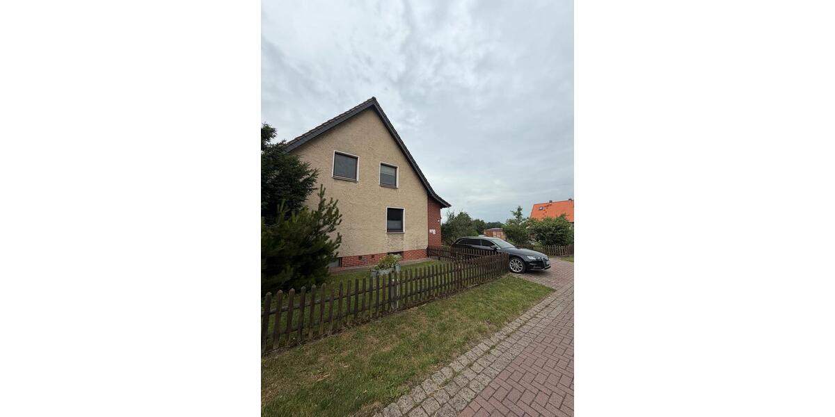 Einfamilienhaus Königslutter am Elm - 6 Zimmer, 115 m&sup2;, 239.000&euro; | Angebot:27005337