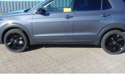 VW T-Cross 27.700 km 19.990 &euro; Vordorf 38533