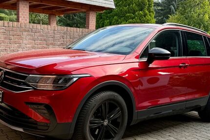 VW Tiguan 54.400 km 24.100 &euro; Braunschweig 38108