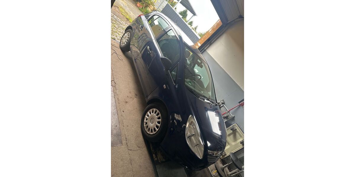 Opel Corsa 56.000 km 2.599 &euro; Braunschweig 38112