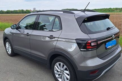 VW T-Cross 22.000 km 16.500 &euro; Braunschweig 38124