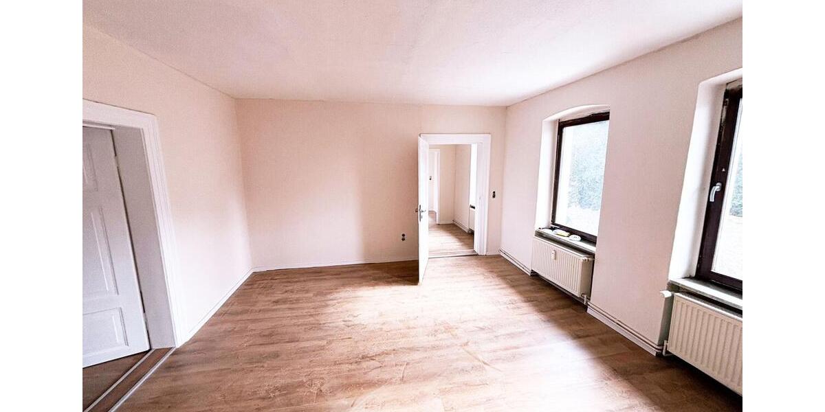 Etagenwohnung Jerxheim - 4 Zimmer, 102 m&sup2;, 425&euro; | Angebot:24486926