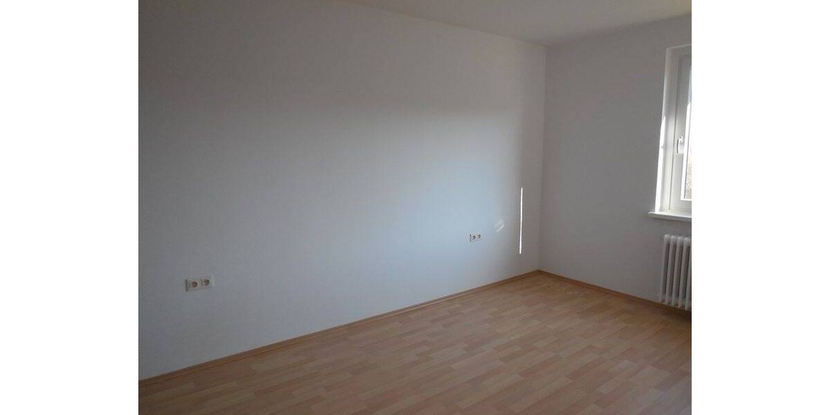 Etagenwohnung Salzgitter Lebenstedt - 3 Zimmer, 74 m&sup2;, 444&euro; | Angebot:26608664