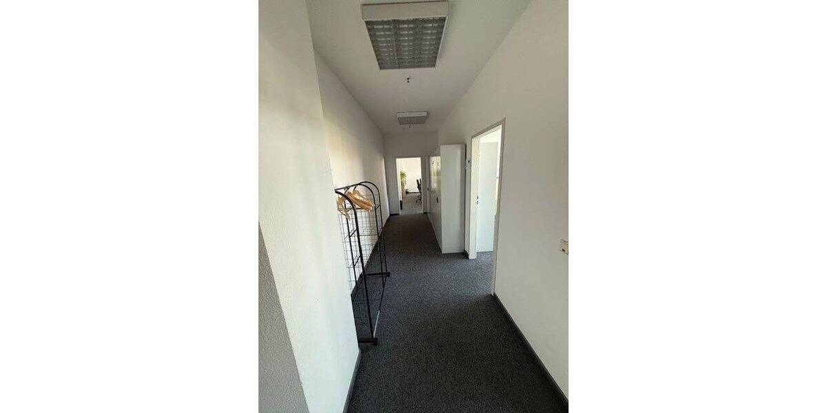 Gewerbeobjekt Braunschweig Innenstadt - 7 Zimmer, 271 m&sup2;, 2.710&euro; | Angebot:25682881