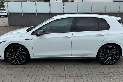 VW Golf 127.500 km 21.555 &euro; Salzgitter-Lebenstedt 38226