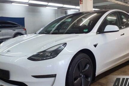 Tesla Model 3 120.850 km 25.990 &euro; Schöningen 38364