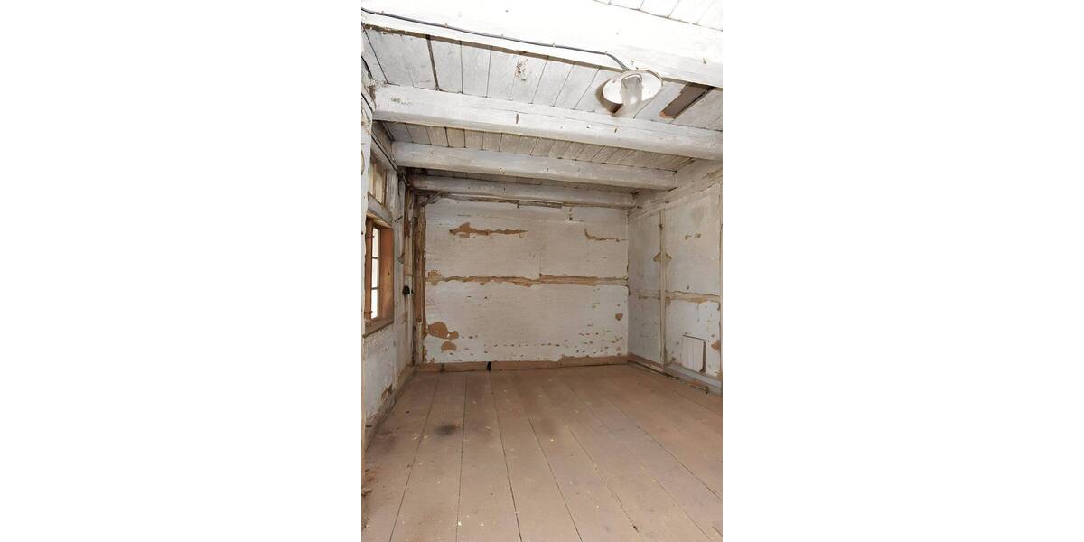 Mehrfamilienhaus, Wohnhaus Uehrde Warle - 8 Zimmer, 238 m&sup2;, 269.000&euro; | Angebot:25679258