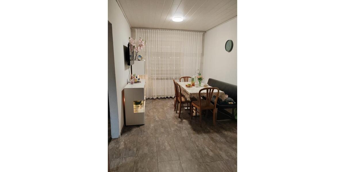 Einfamilienhaus Königslutter am Elm - 5 Zimmer, 120 m&sup2;, 1.400&euro; | Angebot:26346036