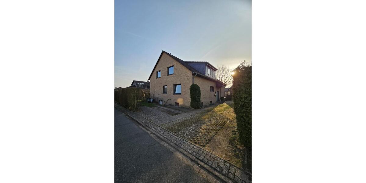 Dachgeschoßwohnung Peine - 2 Zimmer, 63 m&sup2;, 550&euro; | Angebot:25613502