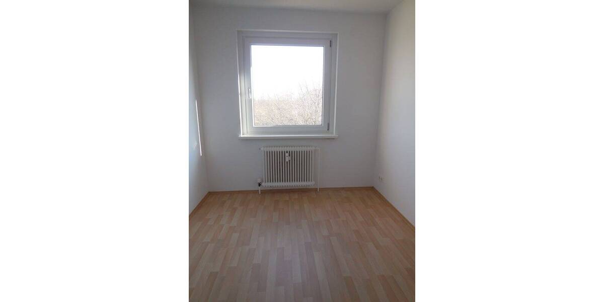 Etagenwohnung Salzgitter Lebenstedt - 3 Zimmer, 74 m&sup2;, 444&euro; | Angebot:26608664