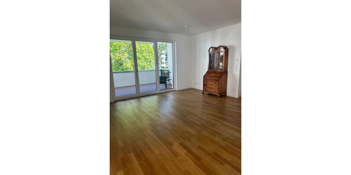 Etagenwohnung Wolfenbüttel Adersheim - 4.5 Zimmer, 132 m&sup2;, 2.450&euro; | Angebot:25366701