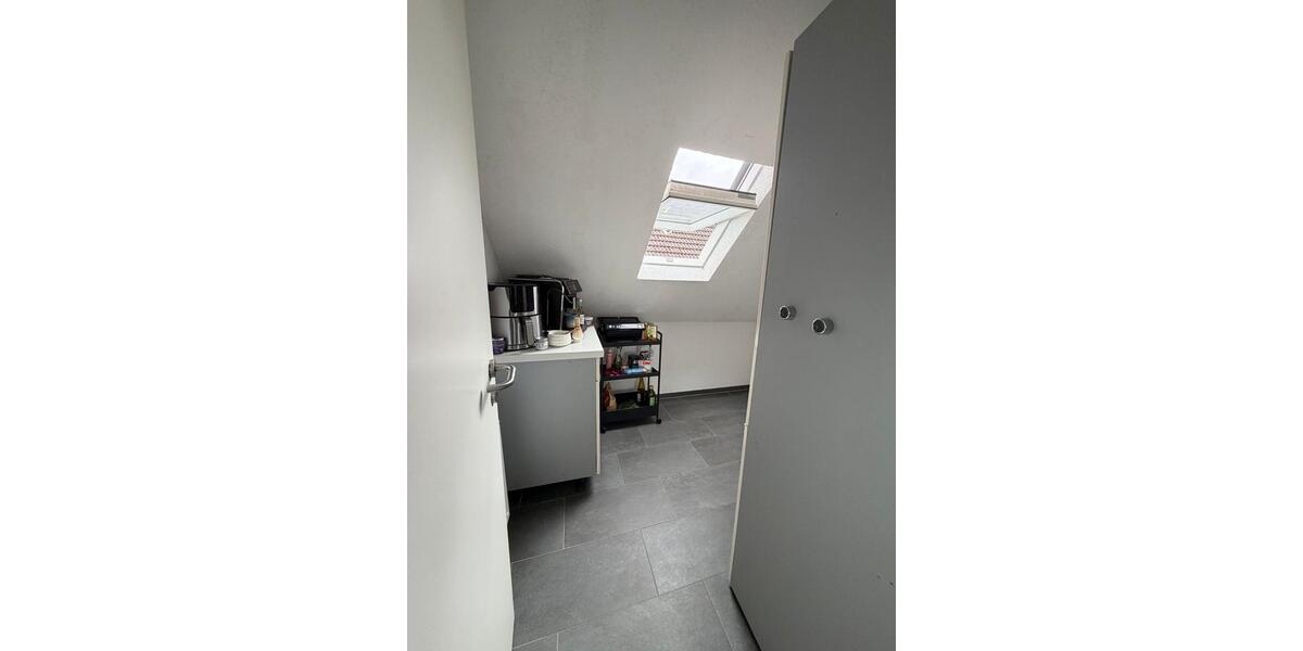 Dachgeschoßwohnung Braunschweig Broitzem - 2 Zimmer, 58 m&sup2;, 450&euro; | Angebot:25996353