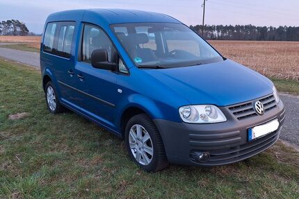 VW Caddy 180.000 km 2.800 &euro; Hillerse 38543