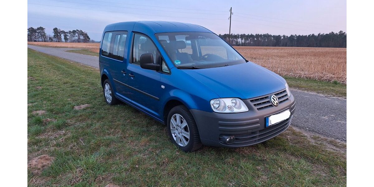 VW Caddy 180.000 km 2.800 &euro; Hillerse 38543