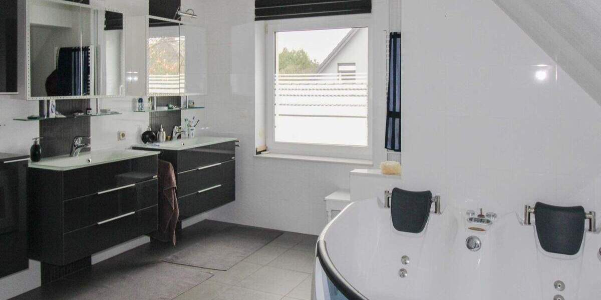 Einfamilienhaus Braunschweig Weststadt - 8 Zimmer, 394 m&sup2;, 599.000&euro; | Angebot:25711225