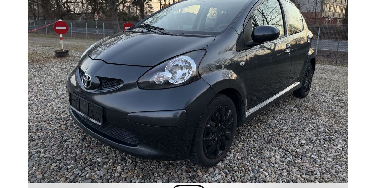 Toyota Aygo (X) 184.200 km 1.490 &euro; Braunschweig 38110