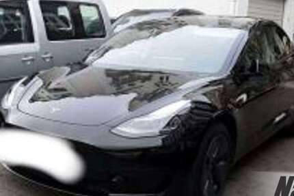 Tesla Model 3 23.950 km 25.850 &euro; Schöningen 38364