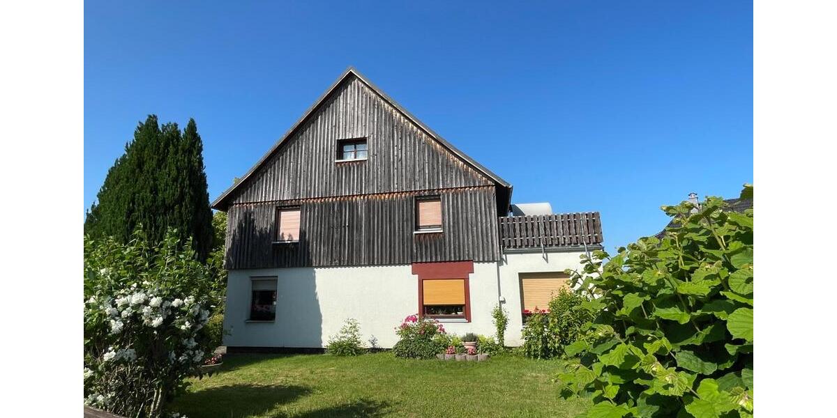 Einfamilienhaus Holle - 7 Zimmer, 180 m&sup2;, 230.000&euro; | Angebot:25614427