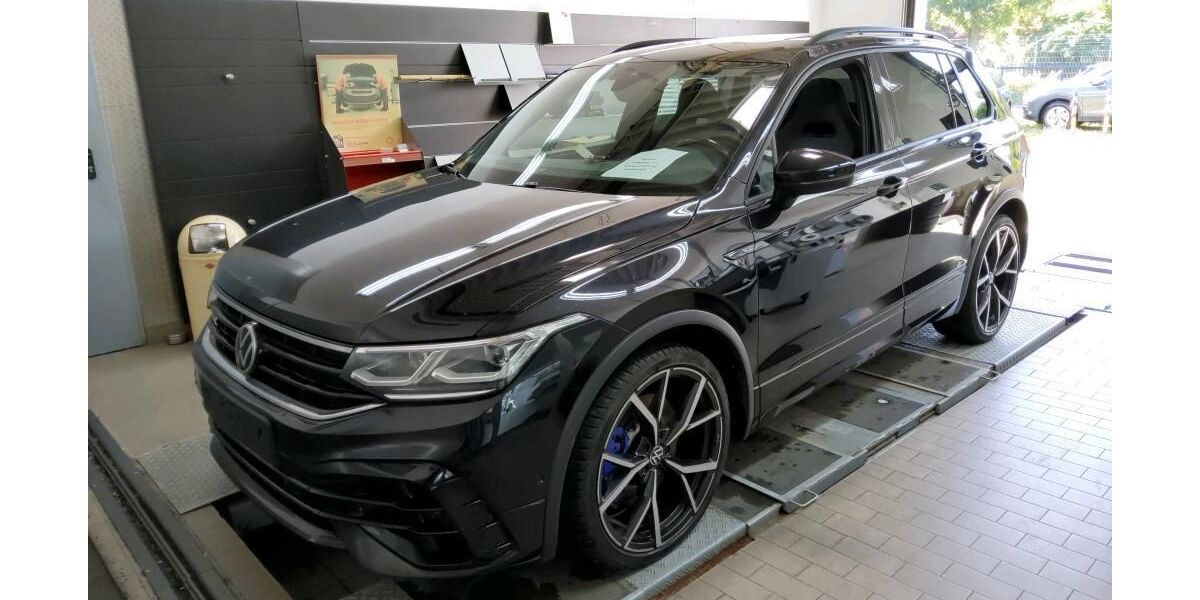 VW Tiguan 96.544 km 31.990 &euro; Braunschweig 38122