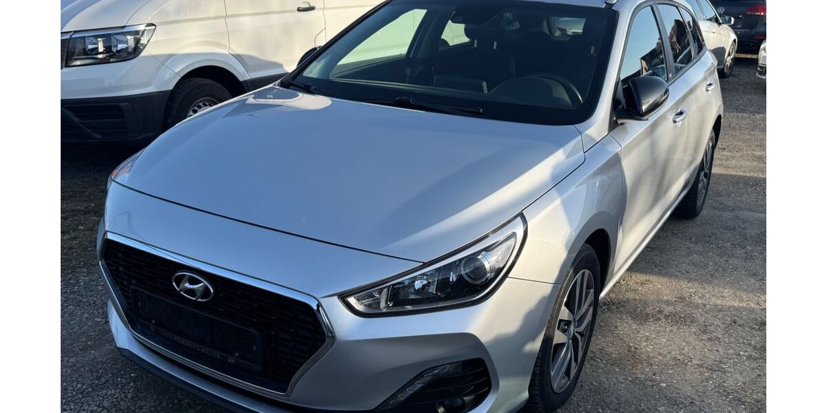 Hyundai i30 114.000 km 10.900 &euro; Rötgesbüttel 38531