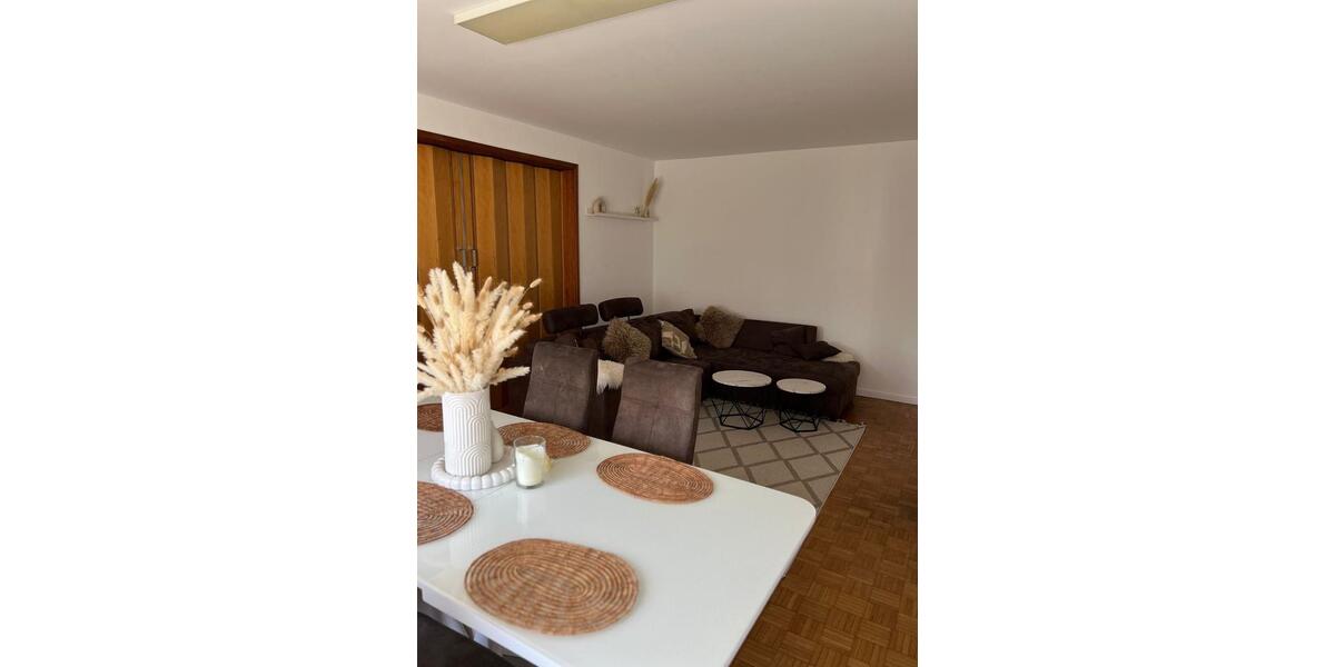 Erdgeschoßwohnung Lengede - 4 Zimmer, 86 m&sup2;, 860&euro; | Angebot:23693378