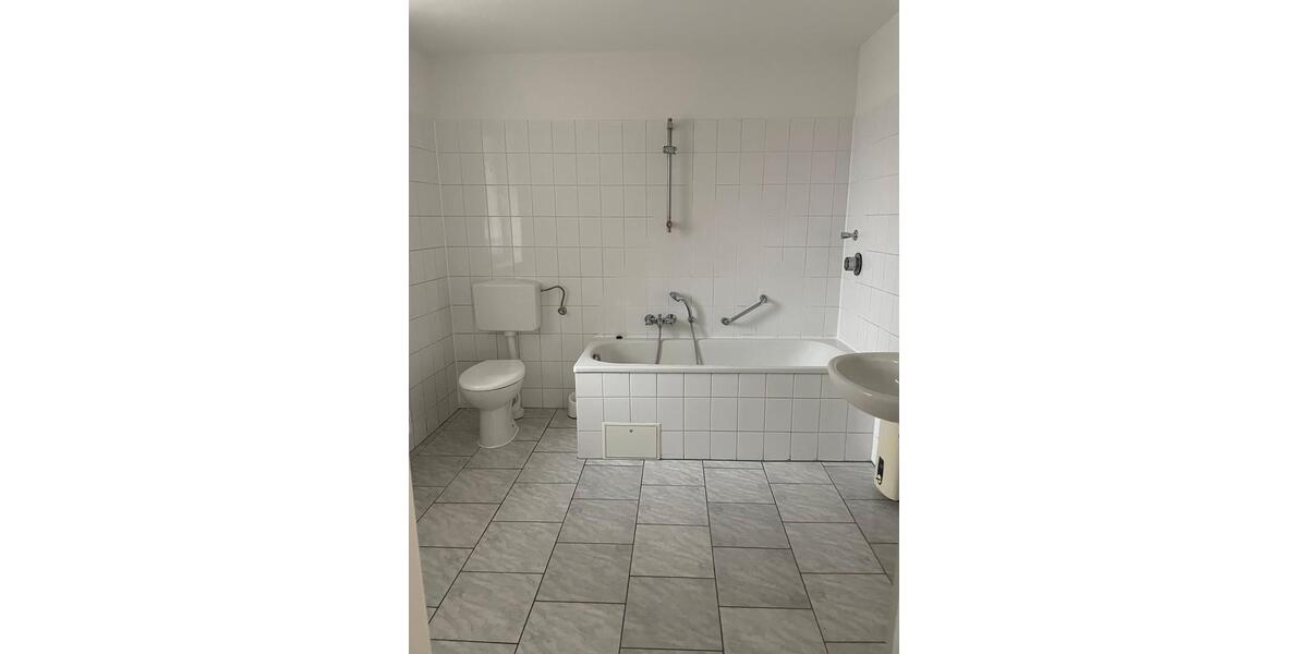 Erdgeschoßwohnung Salzgitter Ortschaft Südost - 3 Zimmer, 80 m&sup2;, 520&euro; | Angebot:25106377