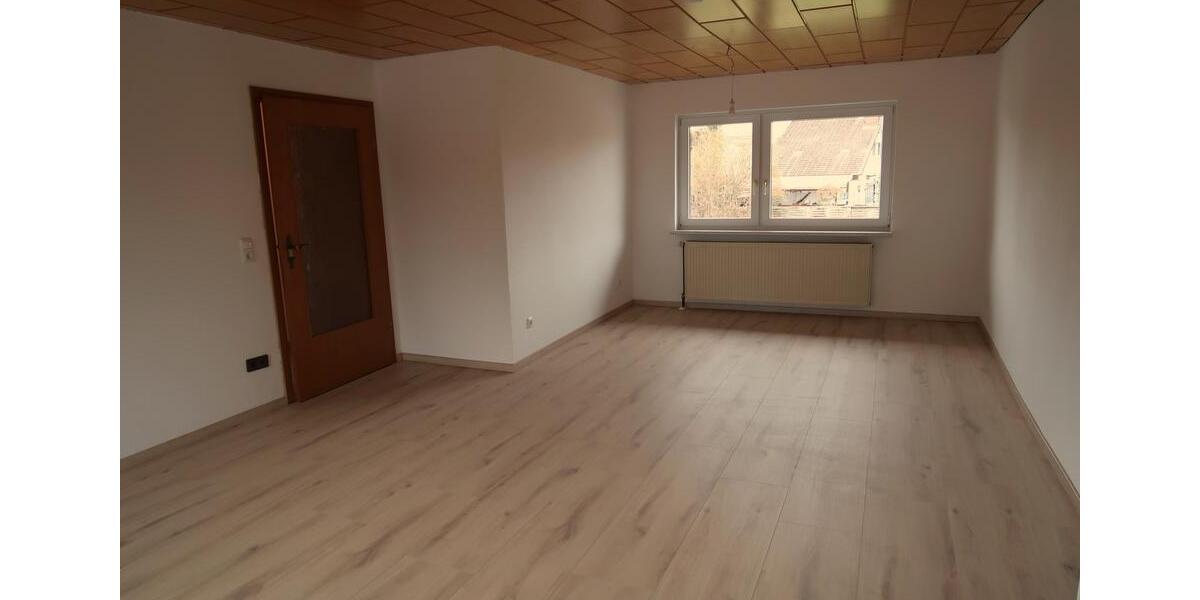 Etagenwohnung Kissenbrück - 2.5 Zimmer, 78 m&sup2;, 550&euro; | Angebot:25641845