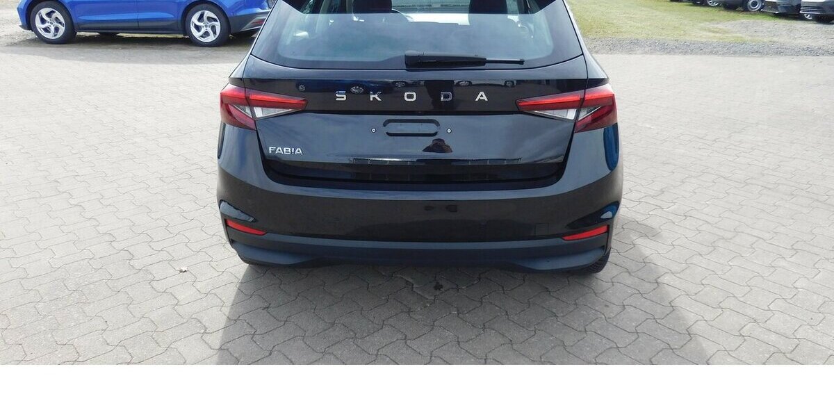 Skoda Fabia 1.0 SelectionTSI BMT Klima Navi 26.300 km 16.990 &euro; Vordorf 38533