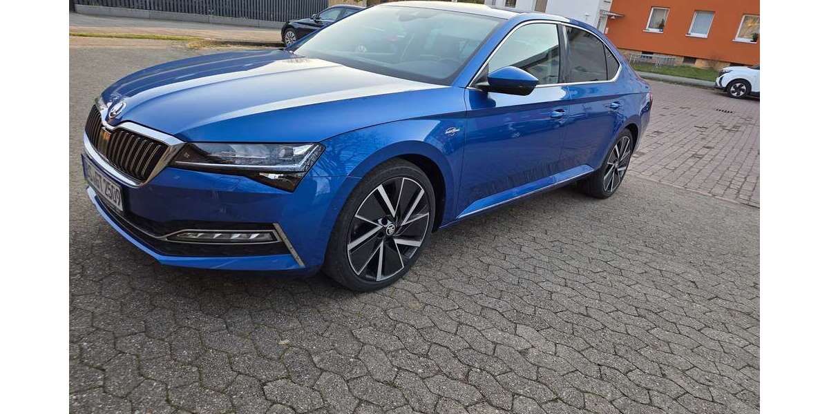 Skoda Superb 61.500 km 25.600 &euro; Braunschweig, Stadt 38124