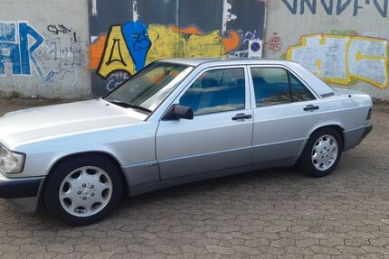 Mercedes-Benz 190 386.000 km 4.900 &euro; Braunschweig 38106