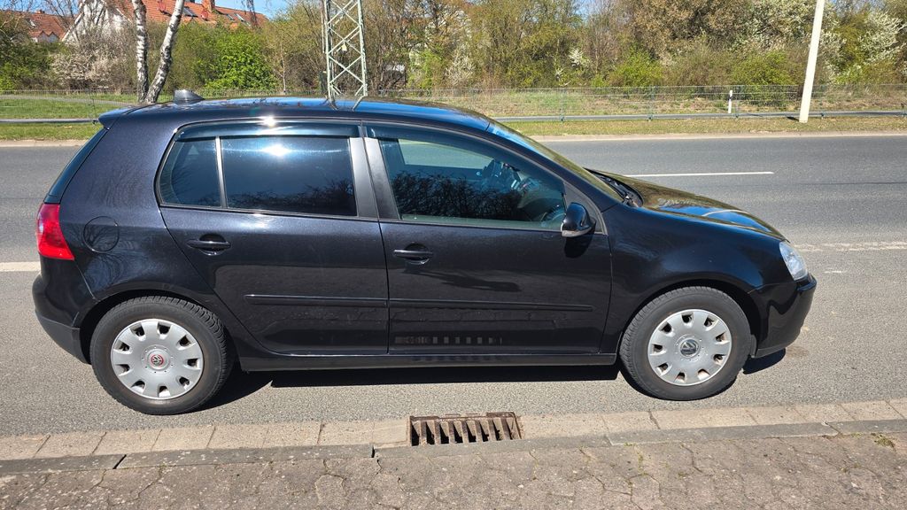 VW Golf 149.000 km 5.700 &euro; Salzgitter 38226