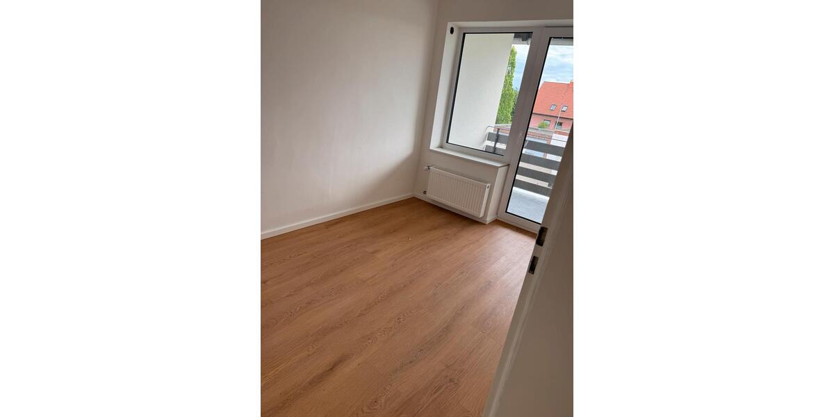 Reihenhaus Lengede - 6 Zimmer, 130 m&sup2;, 330.000&euro; | Angebot:26797573