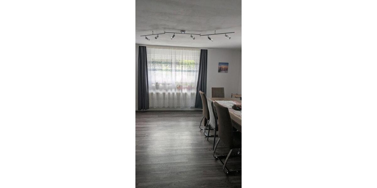 Einfamilienhaus Söhlde - 8 Zimmer, 154 m&sup2;, 349.999&euro; | Angebot:26107877