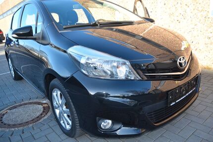Toyota Yaris 54.640 km 6.600 &euro; BRAUNSCHWEIG 38122