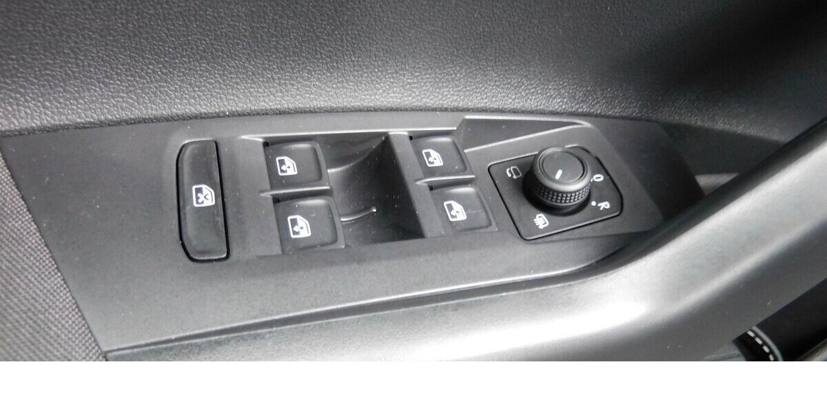 VW Polo 1.0 Life MPI BMT 4Trg Klima Navi LED 10.200 km 17.990 &euro; Vordorf 38533