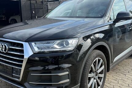 Audi Q7 301.653 km 15.990 &euro; Braunschweig 38122