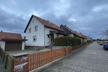 Haus Königslutter - 8 Zimmer, 142 m&sup2;, 169.000&euro; | Angebot:25751410