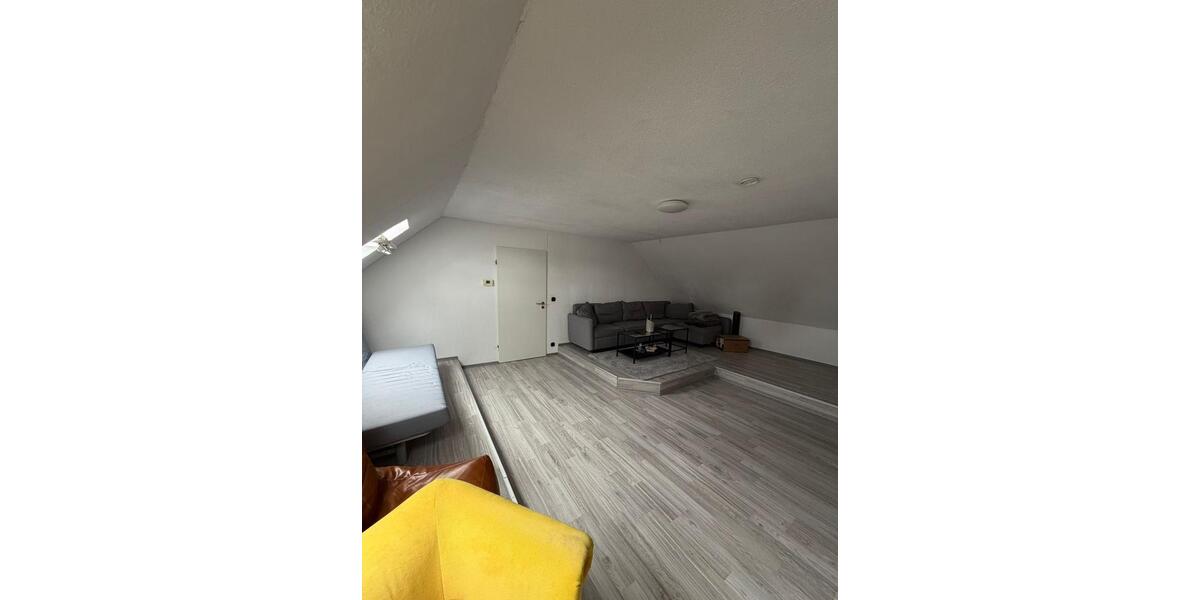 Dachgeschoßwohnung Braunschweig Broitzem - 2 Zimmer, 58 m&sup2;, 450&euro; | Angebot:25996353