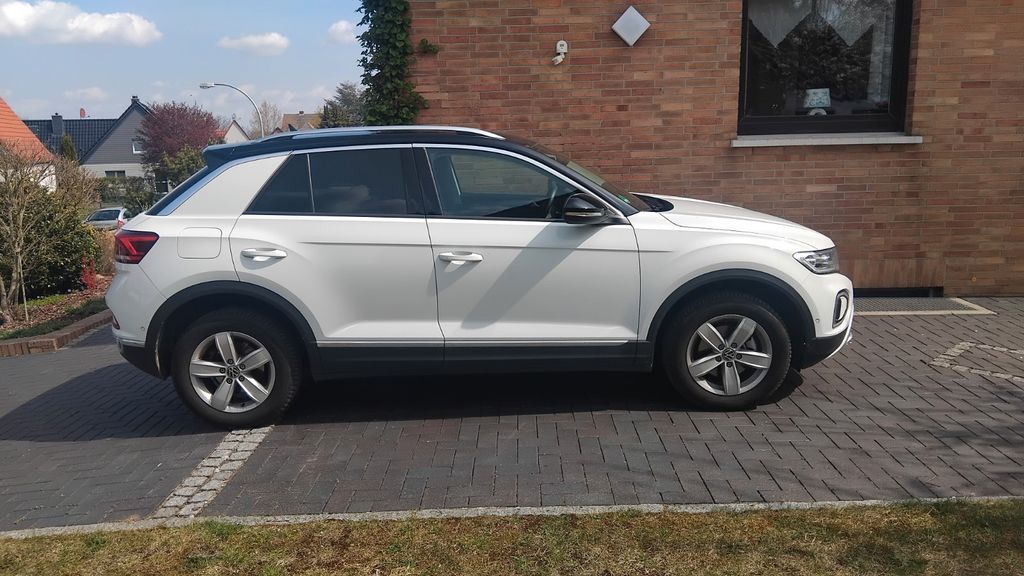 VW T-Roc 15.500 km 28.400 &euro; Königslutter 38154